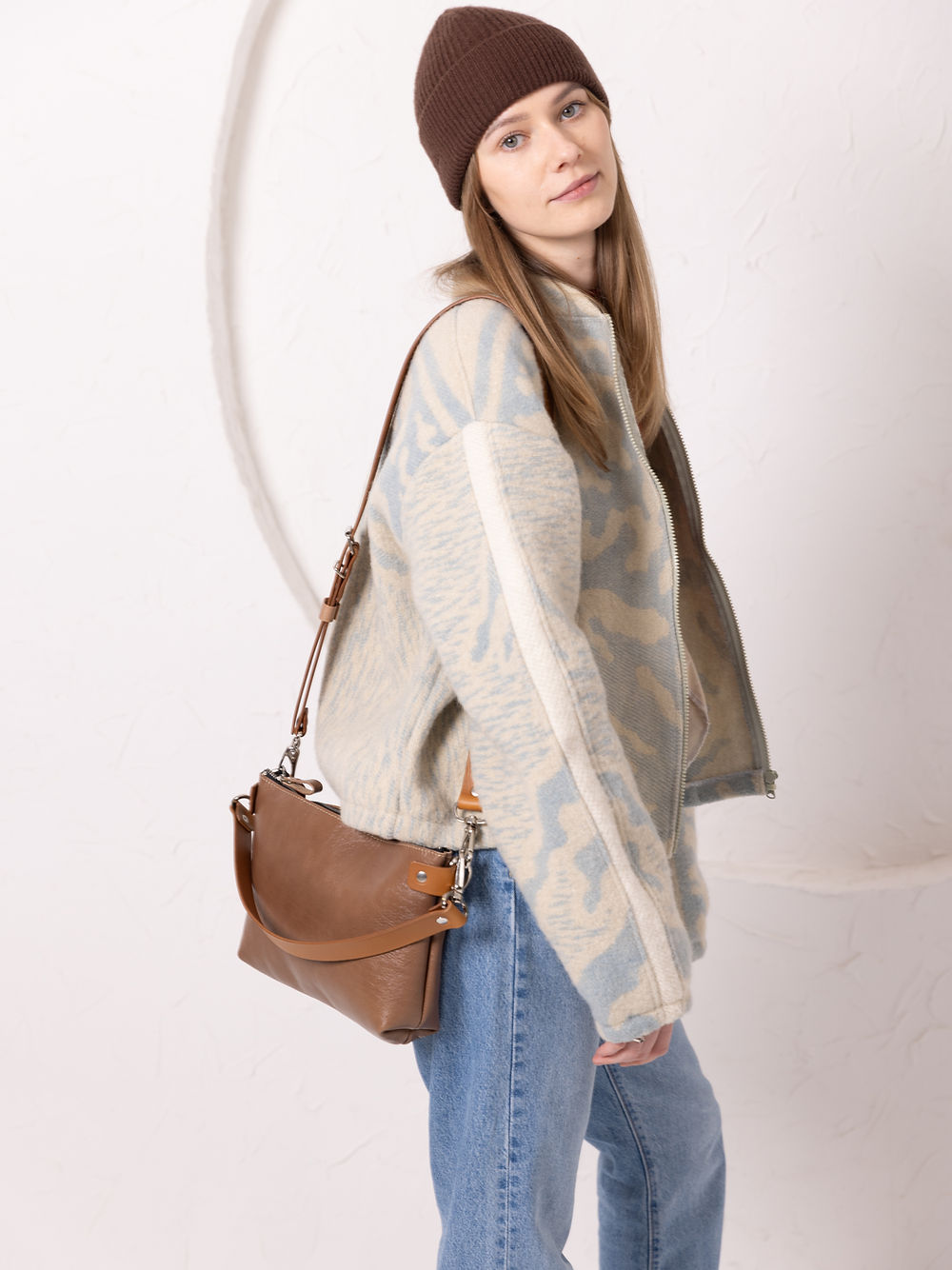 TOMMY Leather Bag with Two Handles - Cappuccino