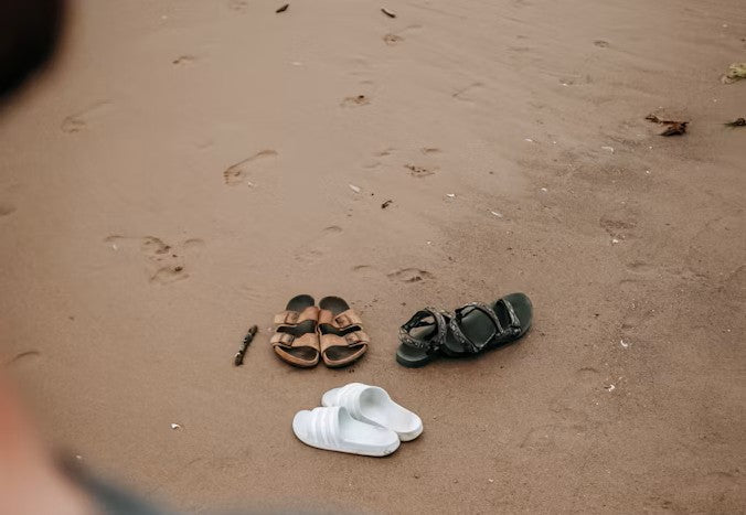 Slippers vs. Sandals