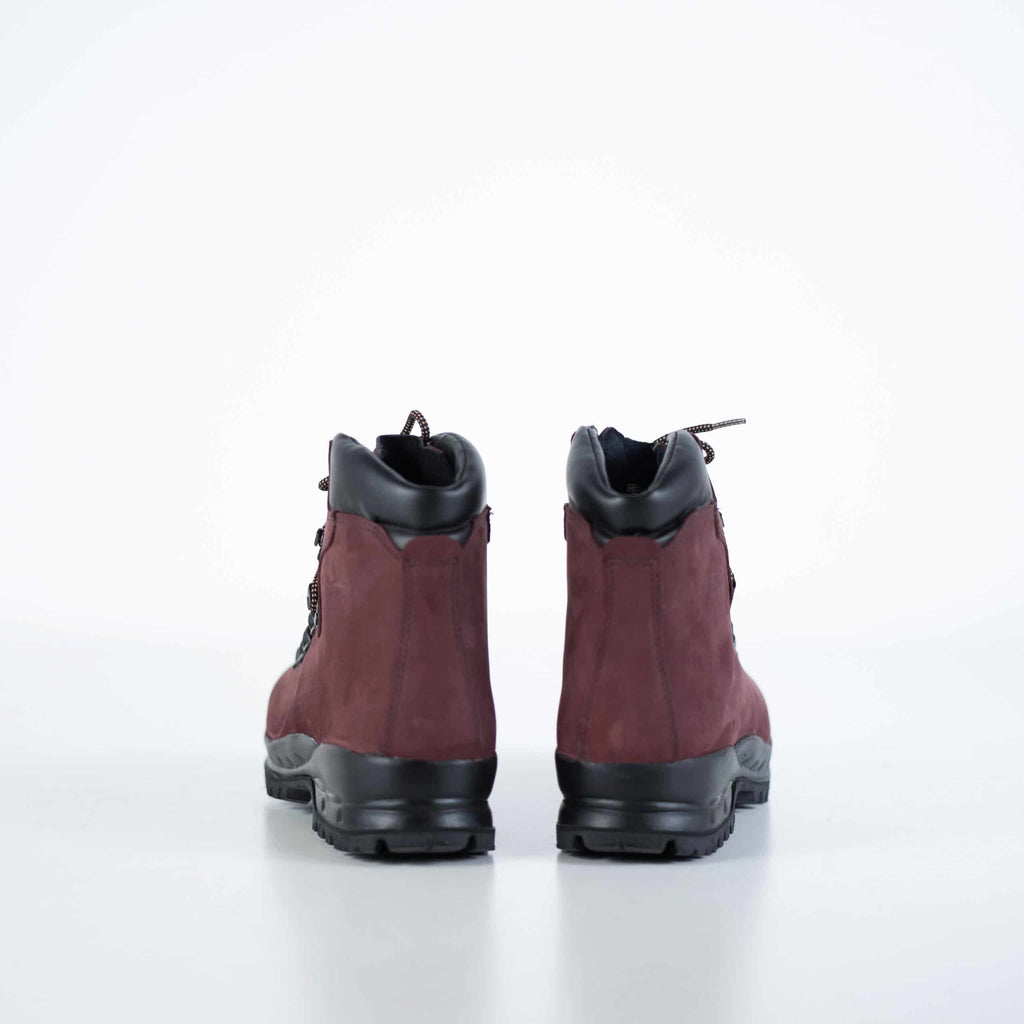 5531 Burgunderrote Wanderstiefel