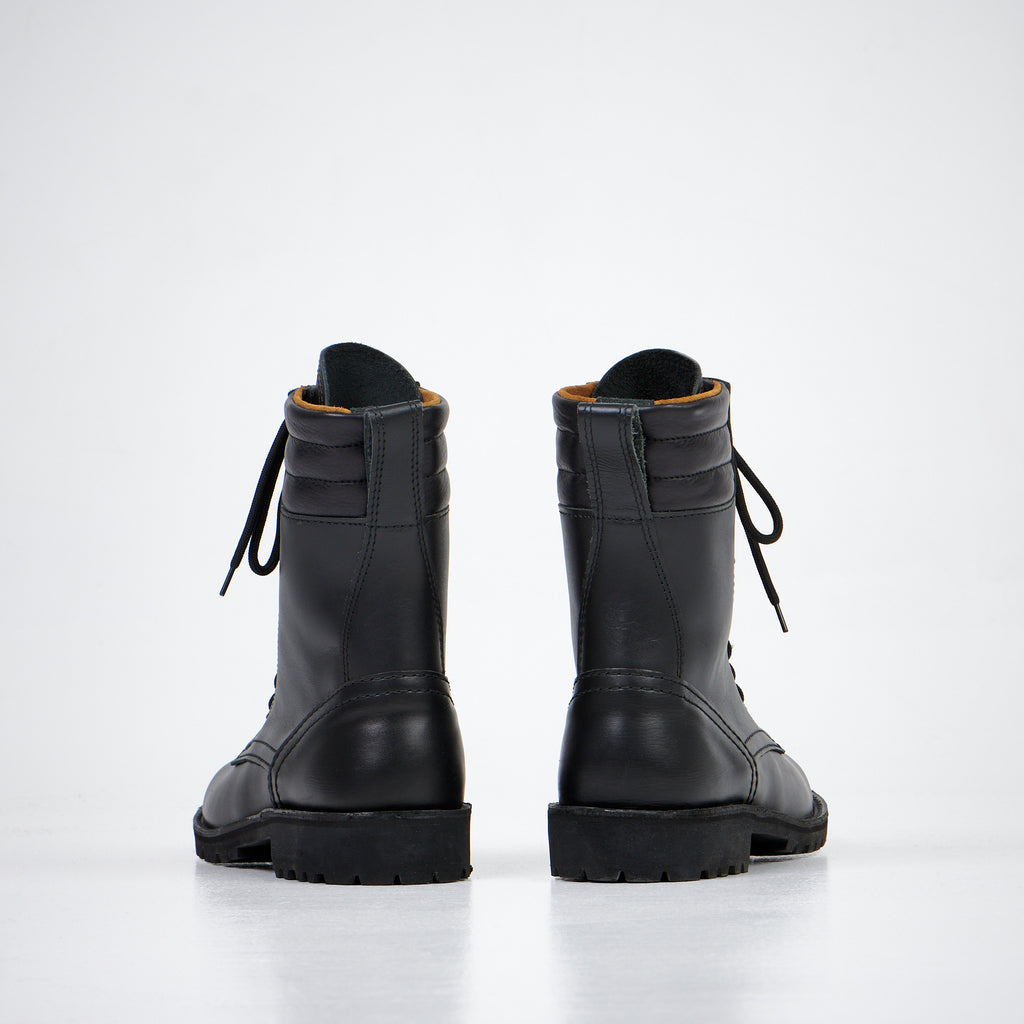 AIPI-1 Handgefertigte Lederstiefel
