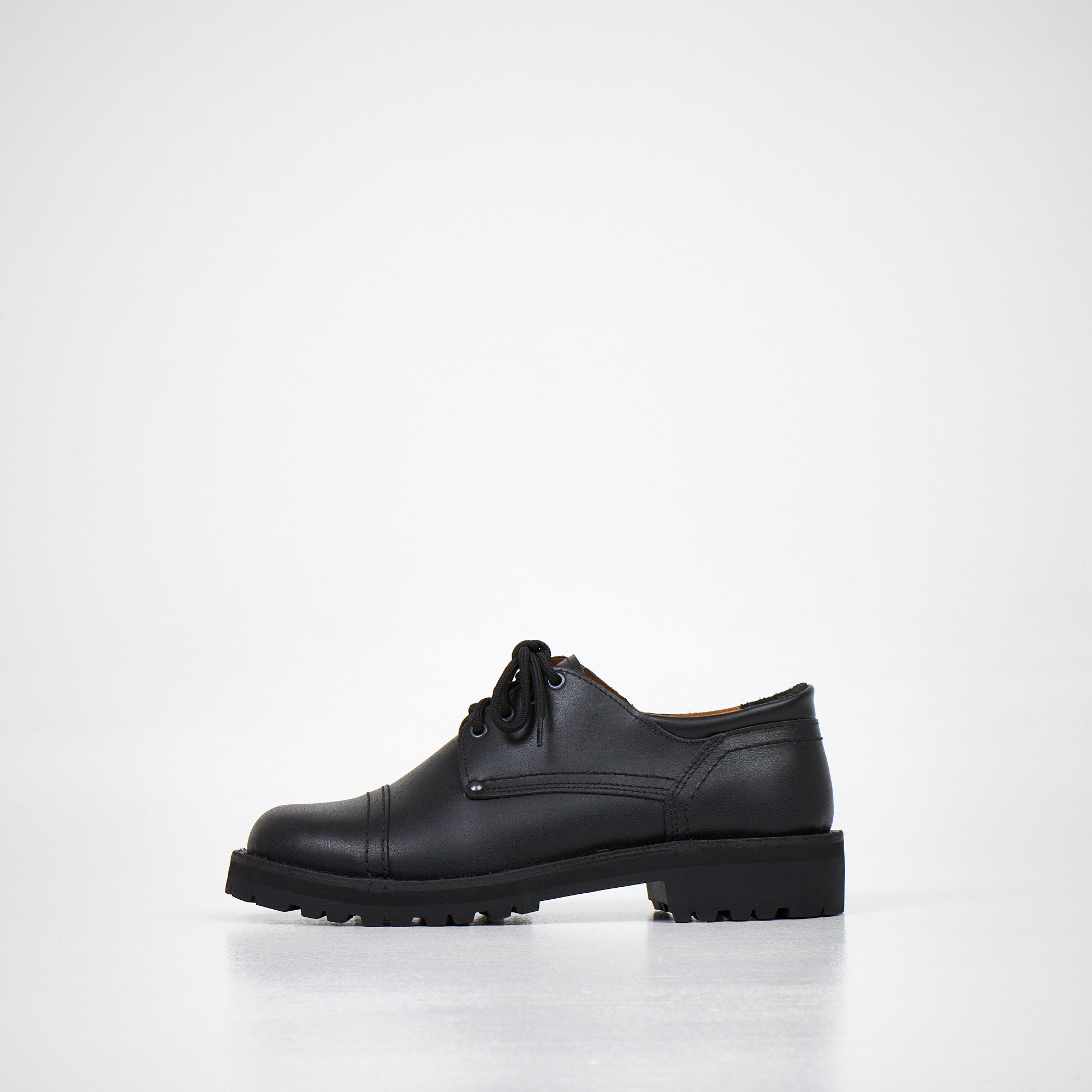 AIPI handgefertigte Lederschuhe