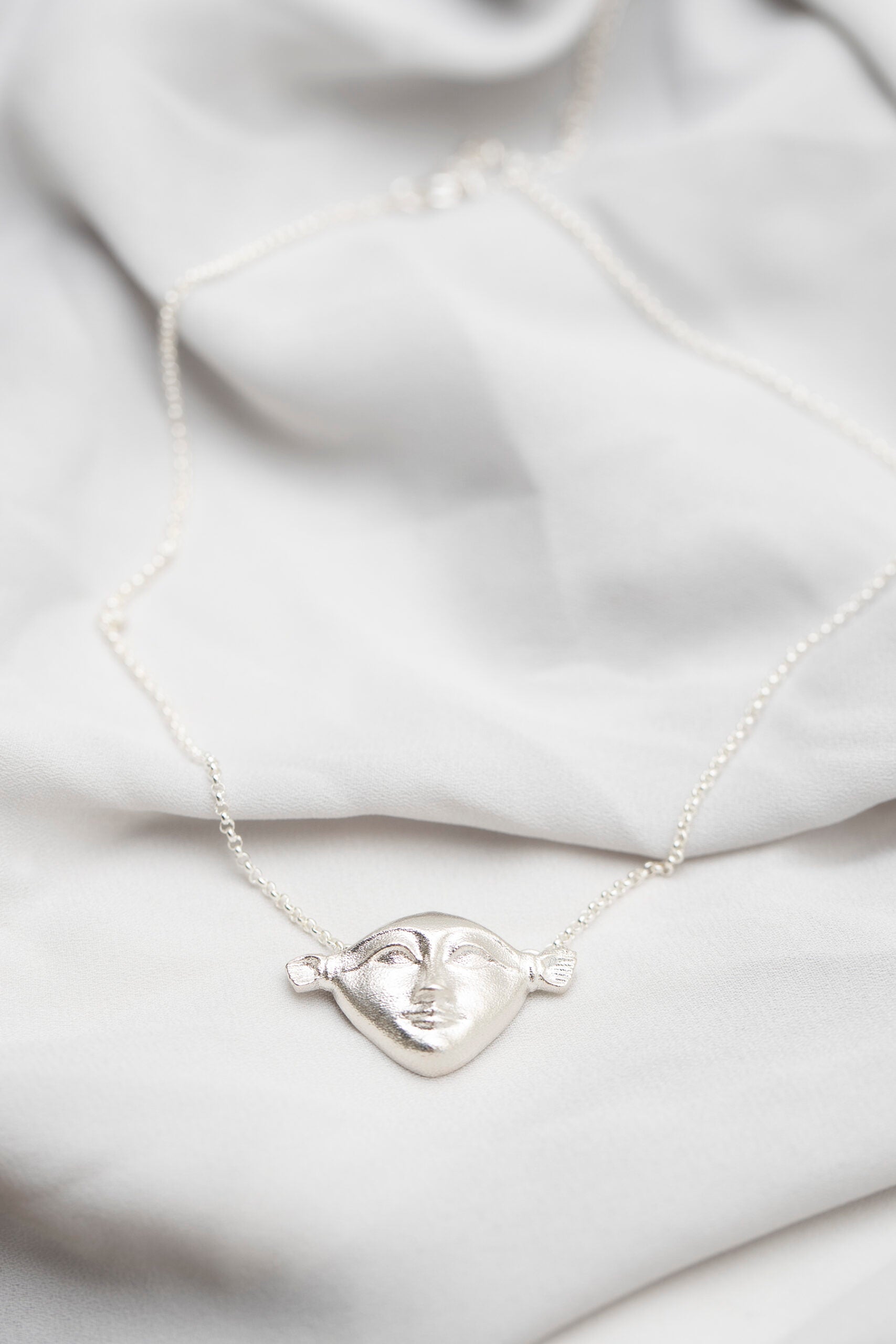 Hathor Harmony Choker - Silver