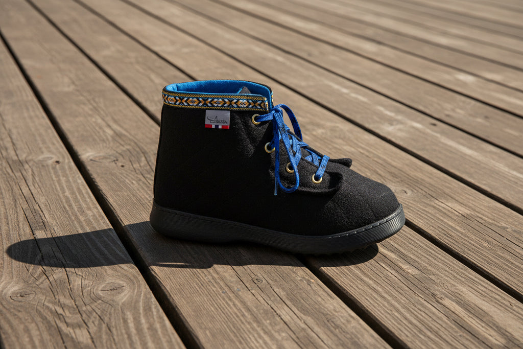 Nesna Lobben Felt Boots - Black