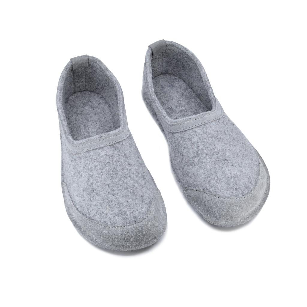 Zapatillas de interior descalzas