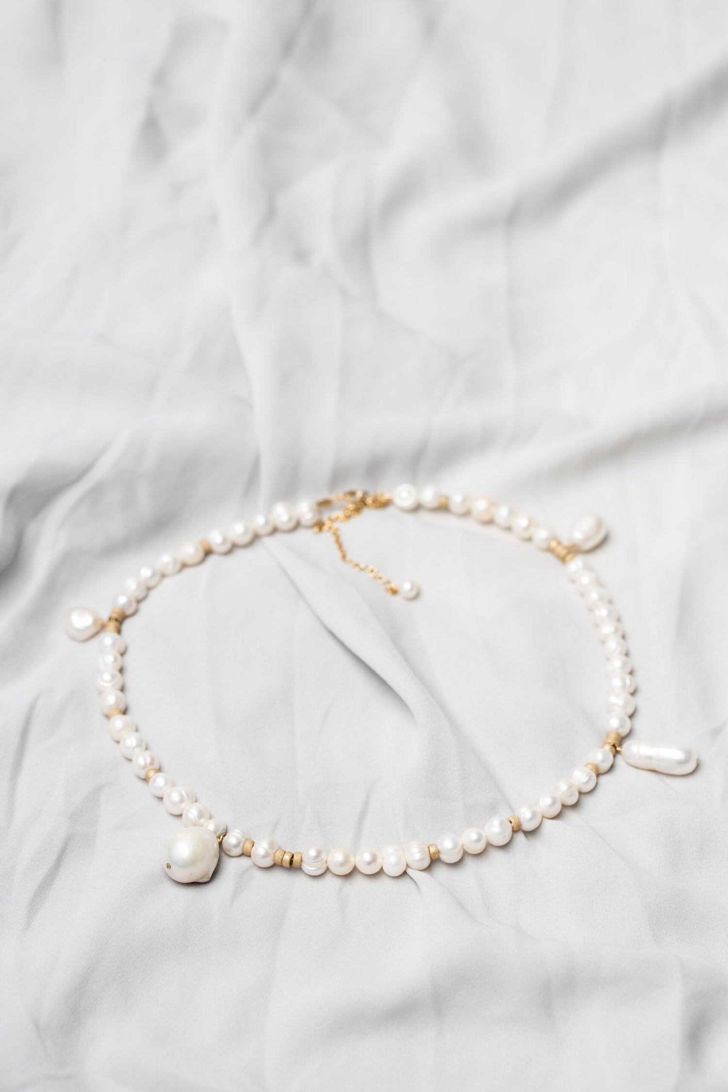 CUSTOM MADE PEARL NECKLACE