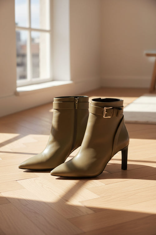 Botines de tacón de piel verde Salvia