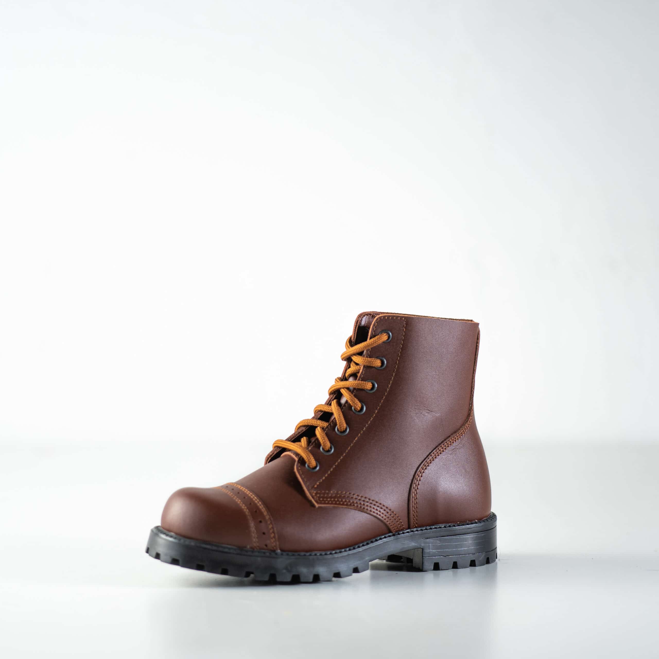517, auch bekannt als Aviator Boots – Braun