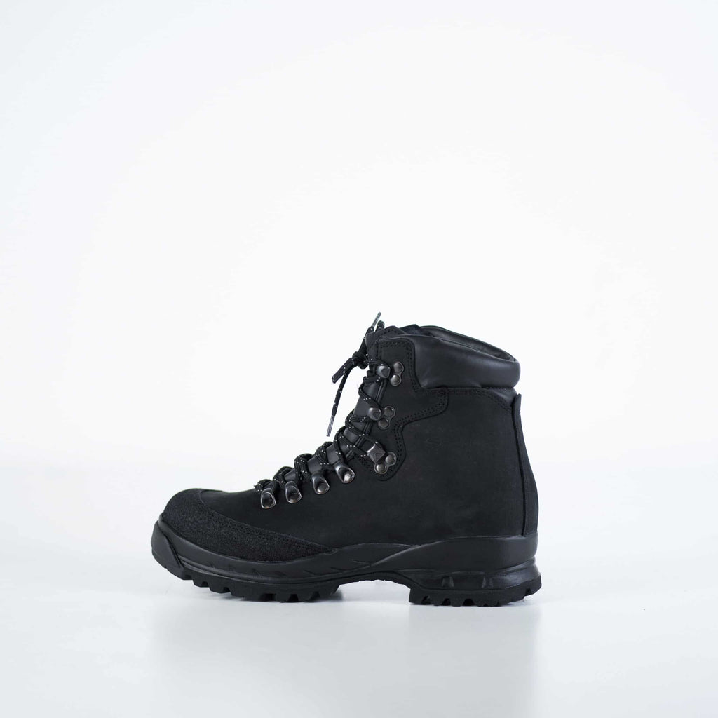 Botas de montaña negras 553P