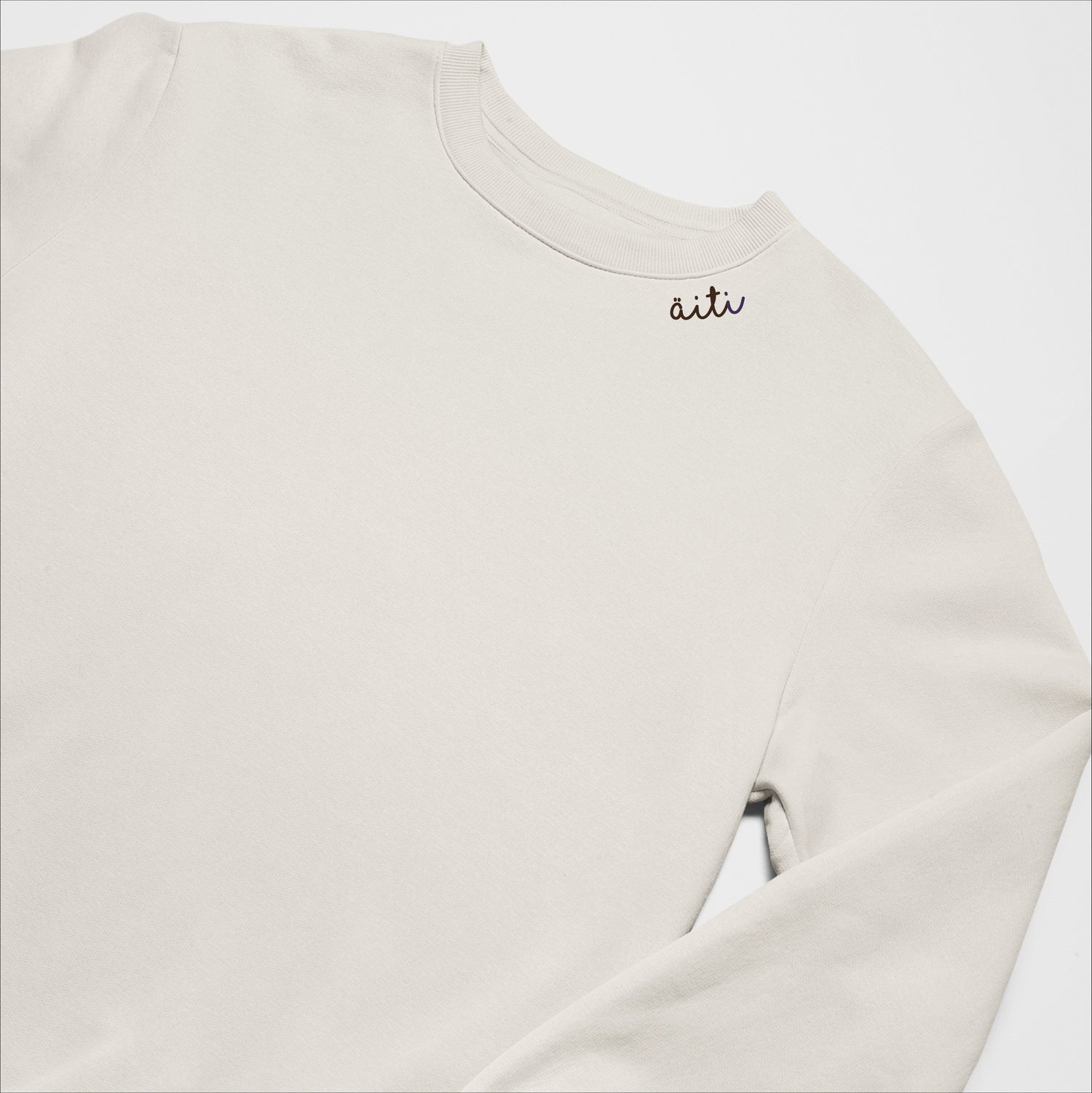 Embroidered Collar Organic Cotton Sweatshirt "Äiti" (FI)