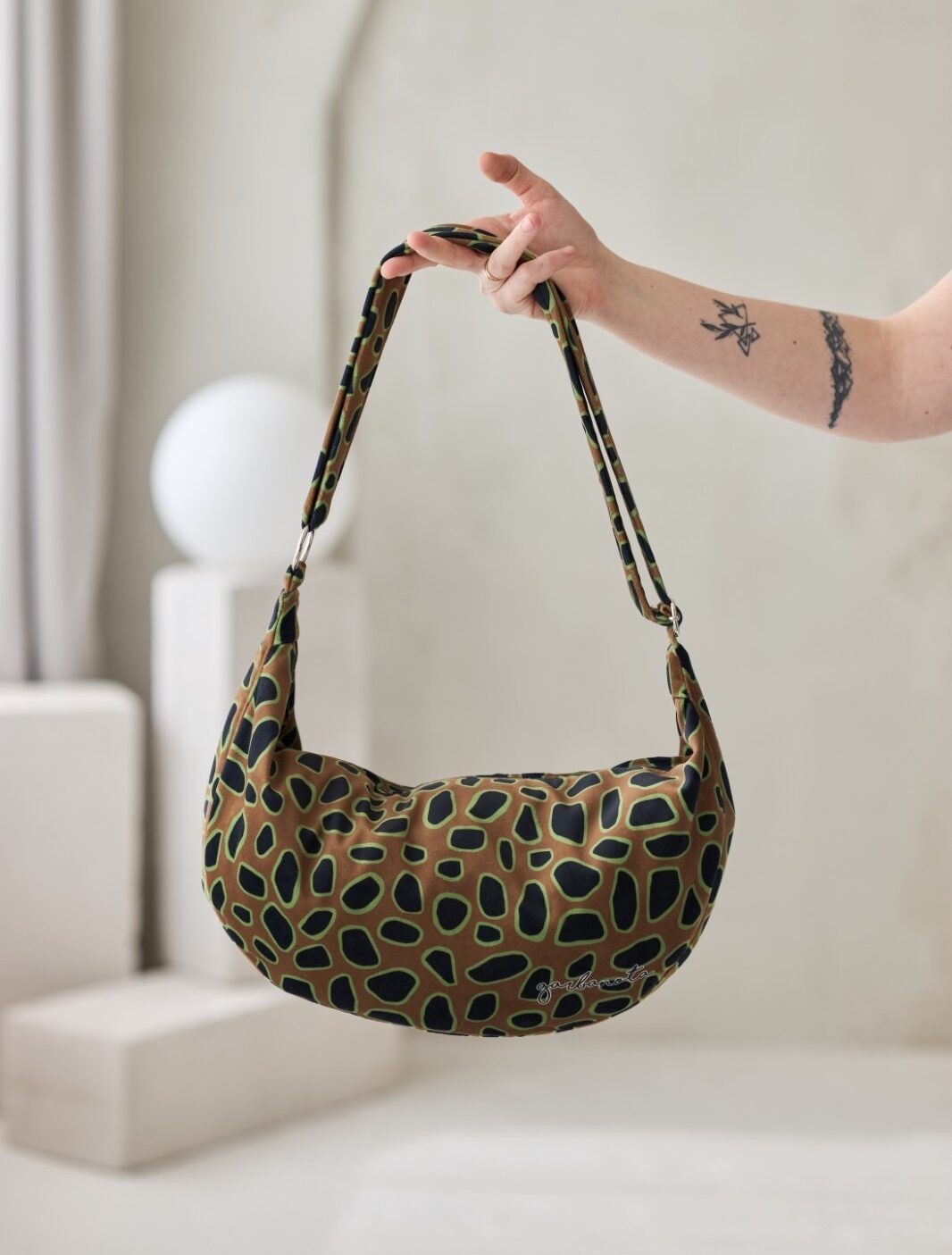 Hobo Bag - Curly Leopard