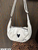 Hobo Bag Heart - White