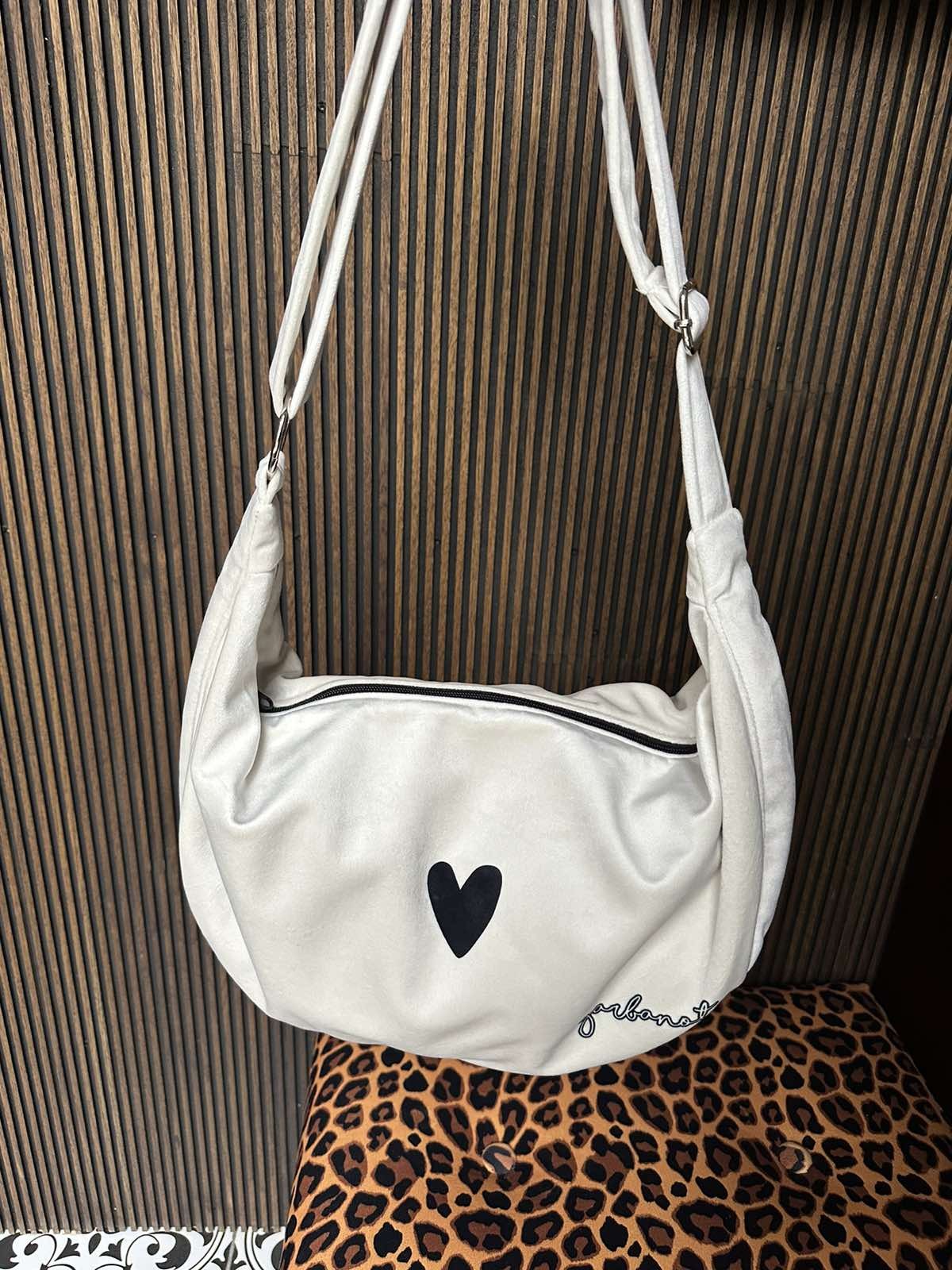 Hobo Bag Heart - White
