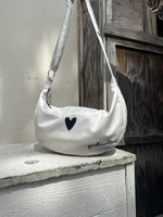 Hobo Bag Heart - White